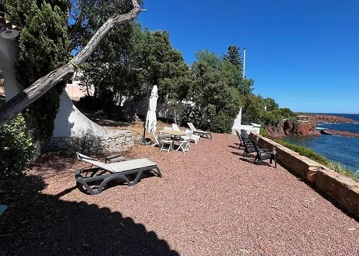 Villa Maison Charmante, Pied Dans L'eau Saint-Raphaël