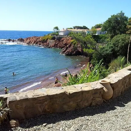 Villa Maison Charmante, Pied Dans L'eau