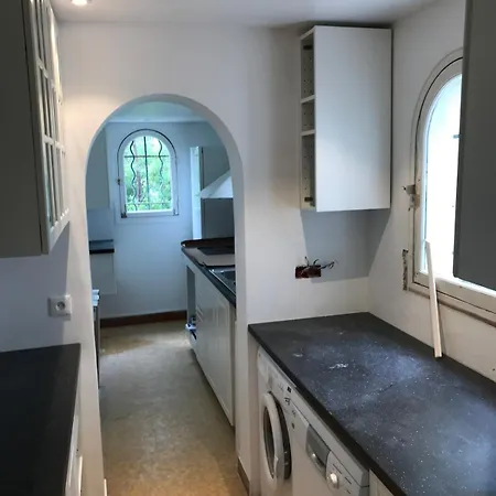 Maison Charmante, Pied Dans L'eau * Saint-Raphael (Var)