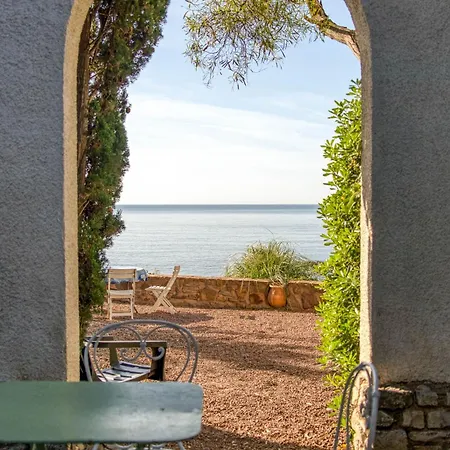 La Flemmardiere Dans Crique Paradisiaque Villa Saint-Raphaël