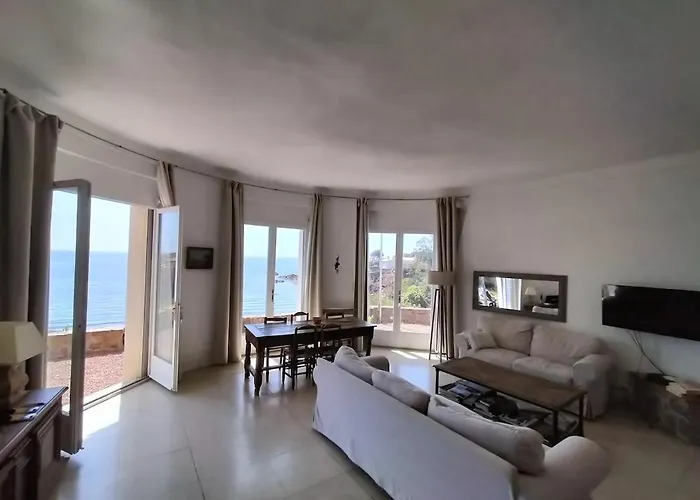 Maison Charmante, Pied Dans L'eau Вилла *