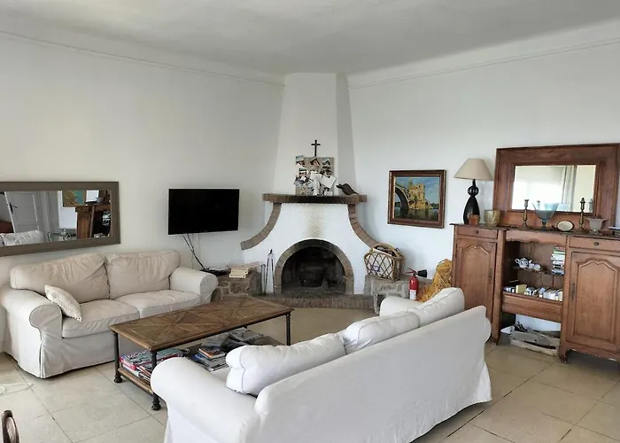 Maison Charmante, Pied Dans L'eau Vila